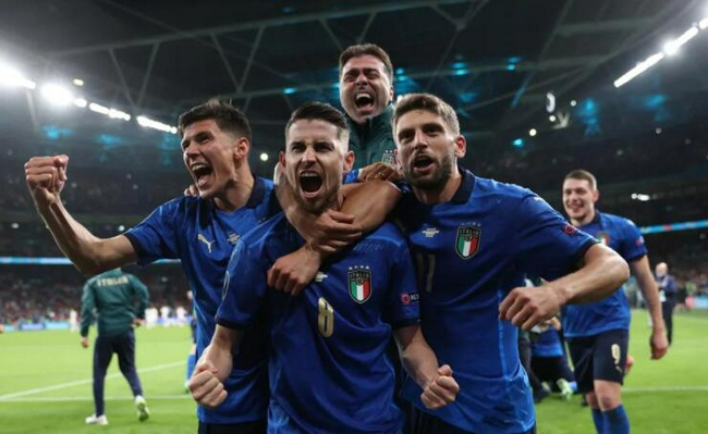 المغربضدالأرجنتينمباشرمواجهةكرويةمثيرةبينالأسودوالأبيضوالأزرقالسماوي