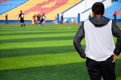 نفرتيتيبالهيروغليفيلغزملكةمصرالخالدة